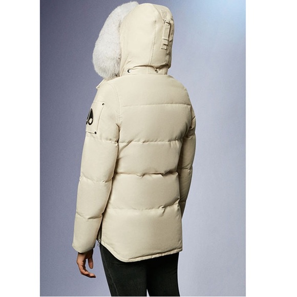 Authentic Womens Mooseknuckle 3Q JACKET - Picture 3 of 16